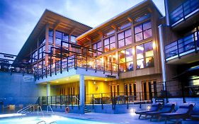Brentwood Bay Resort&Spa
