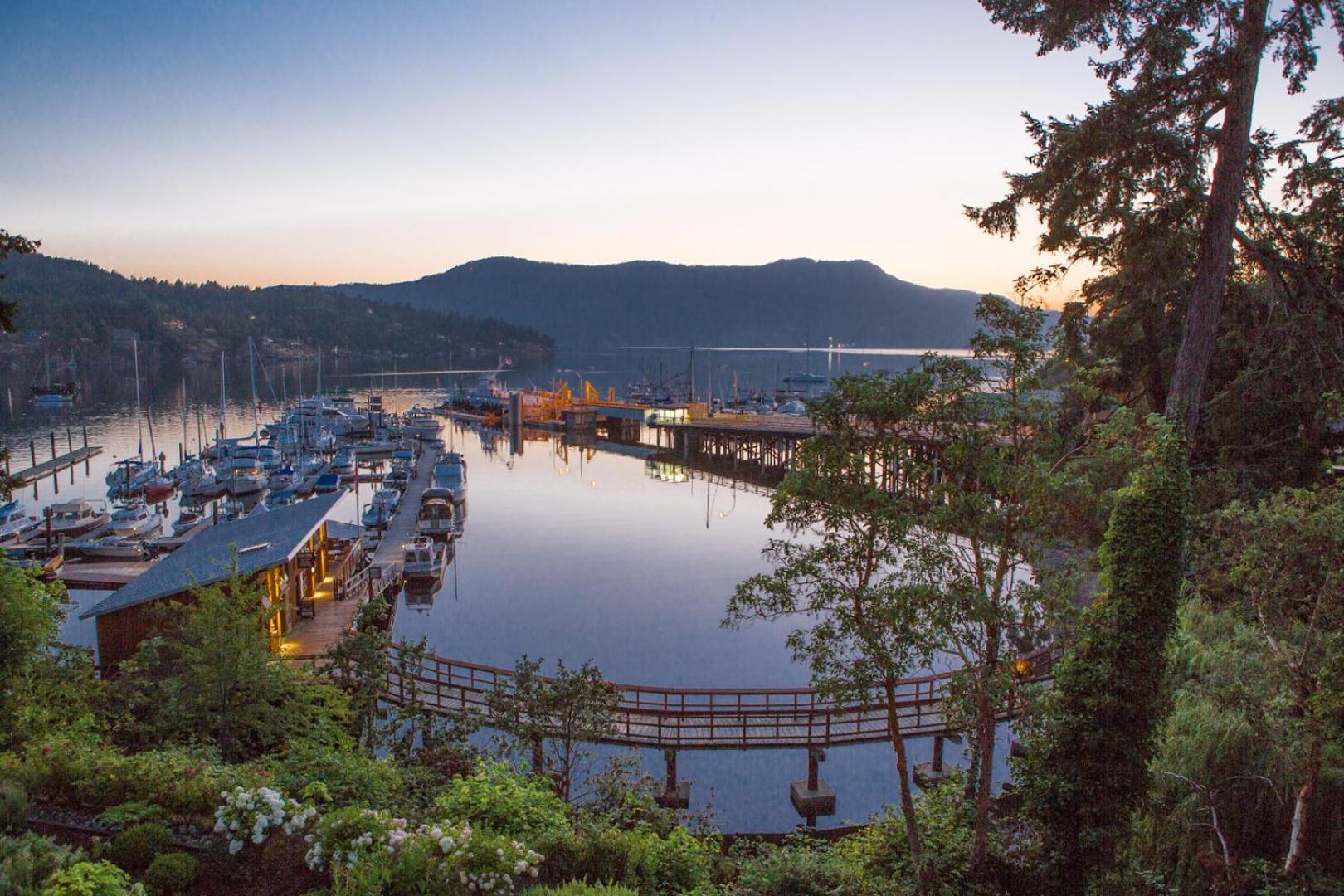 Brentwood Bay Resort&Spa Exterior foto