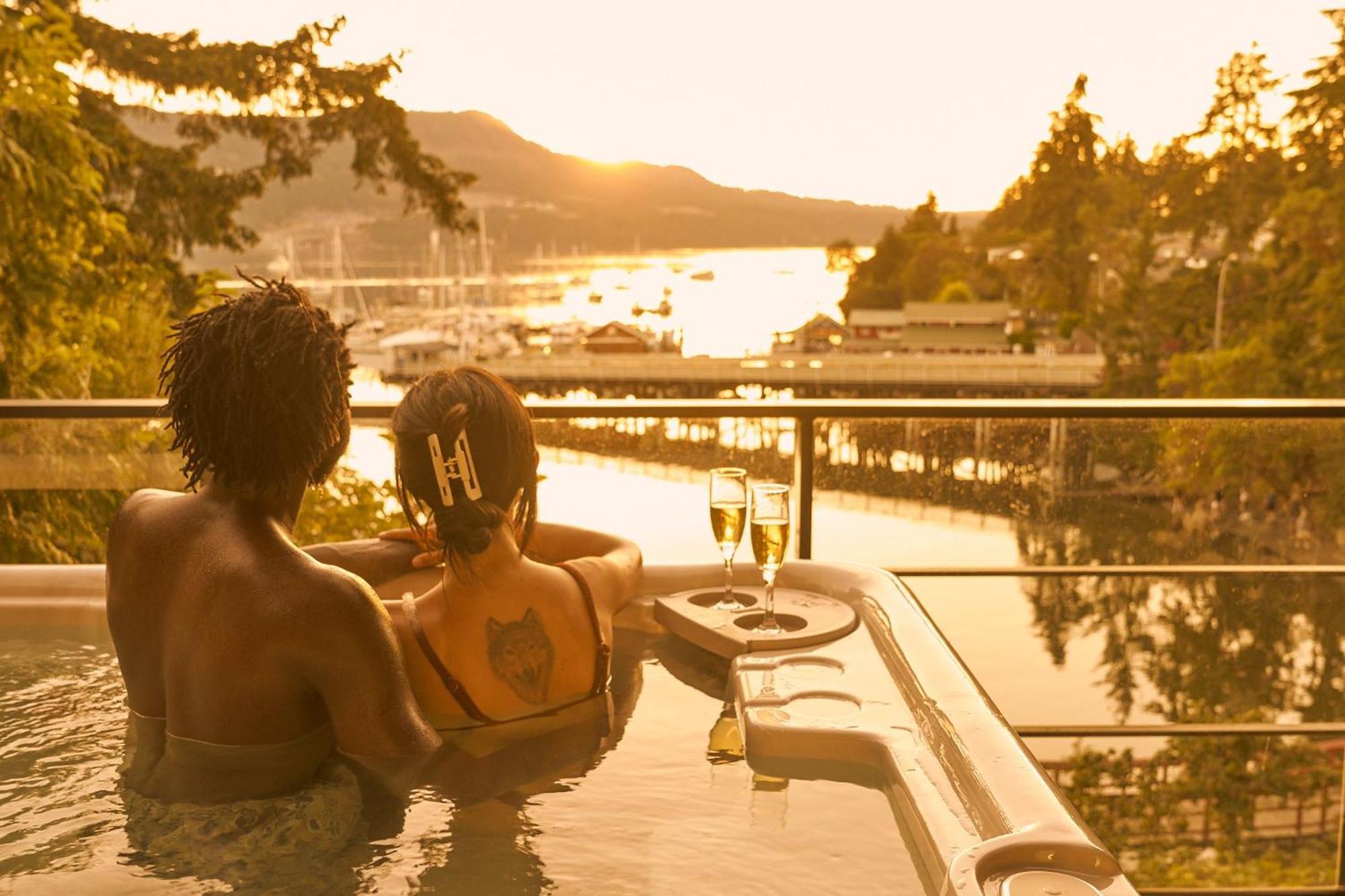 Brentwood Bay Resort&Spa Exterior foto